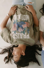 Sing His Praise Each Morning Graphic Tee