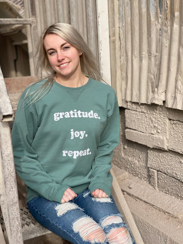 Gratitude, Joy, Repeat Pullover